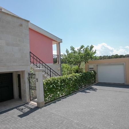 Apartment Vila Volicija ماكارسكا المظهر الخارجي الصورة