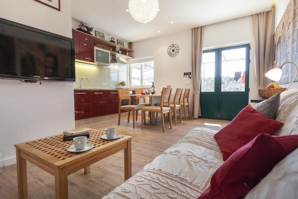 Apartment Vila Volicija ماكارسكا المظهر الخارجي الصورة
