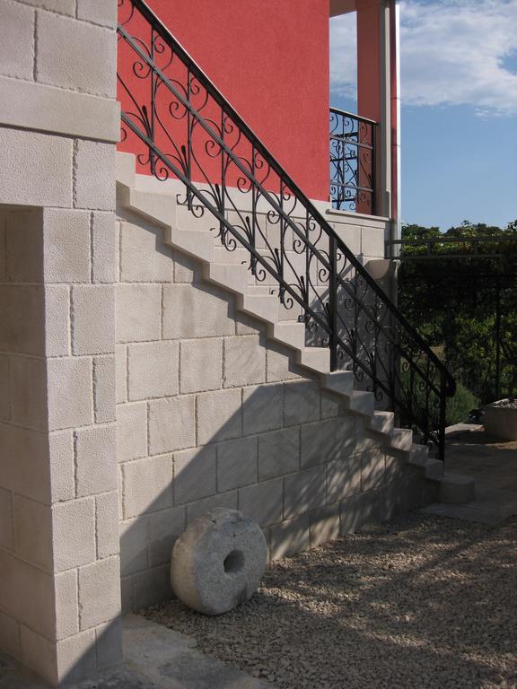 Apartment Vila Volicija ماكارسكا المظهر الخارجي الصورة
